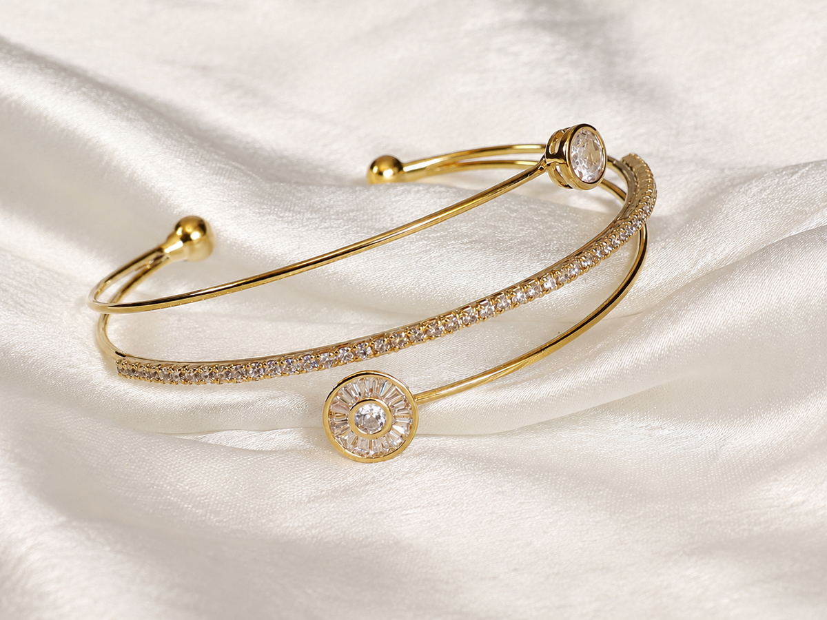 Anti-tarnish lightweight gold bracelet with a refined layered design and subtle sparkling stones